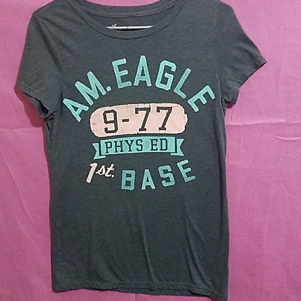 American Eagle women's tee